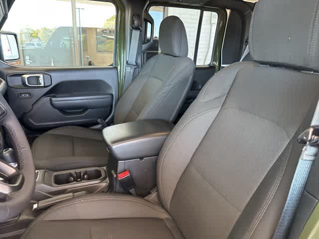 2023 Jeep Gladiator Willys 4x4