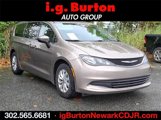 2017 Chrysler Pacifica Touring