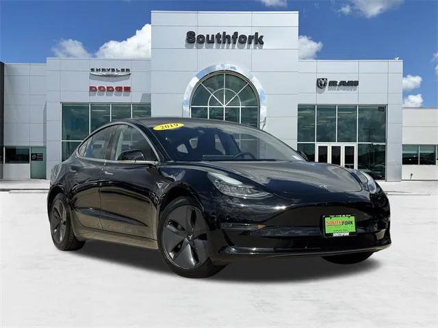2019 Tesla Model 3 Mid Range 2019 Tesla Model 3 Mid Range