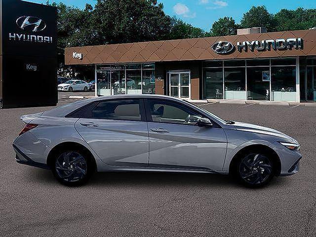 2026 Hyundai Elantra Hybrid SEL Sport