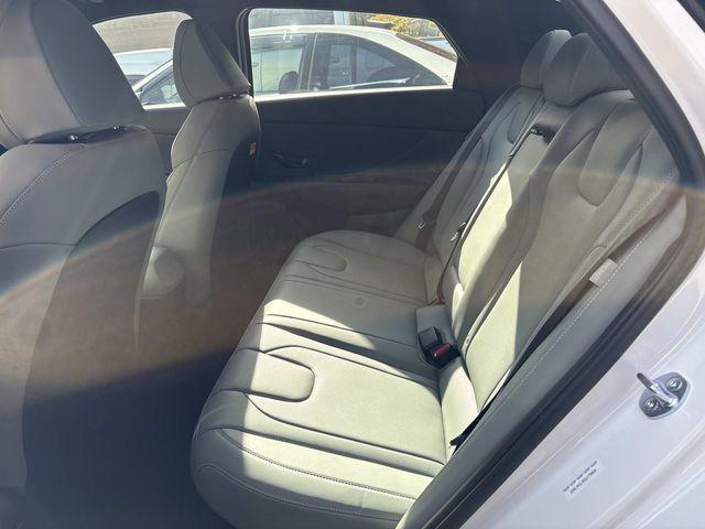2025 Hyundai Elantra Hybrid Limited