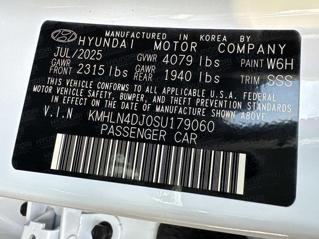 2025 Hyundai Elantra Hybrid Limited