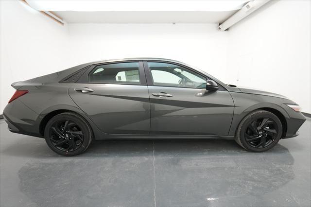 2026 Hyundai Elantra Hybrid SEL Sport