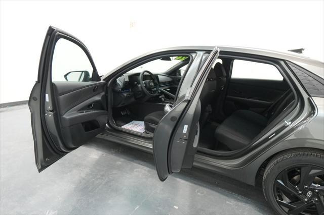 2026 Hyundai Elantra Hybrid SEL Sport