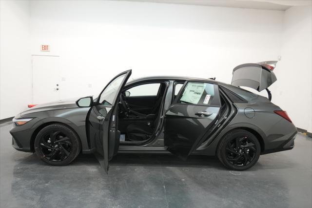 2026 Hyundai Elantra Hybrid SEL Sport