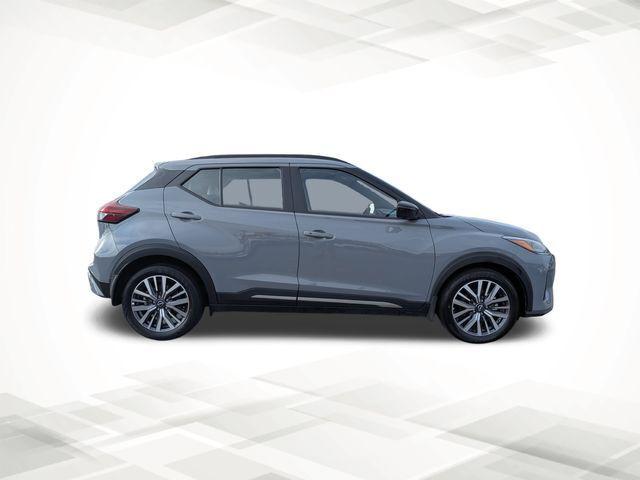 2023 Nissan Kicks SR Xtronic CVT