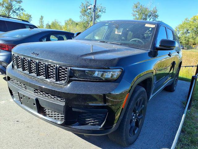 2024 Jeep Grand Cherokee L Altitude 4x4 2024 Jeep Grand Cherokee L Altitude 4x4