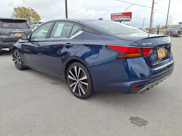 2022 Nissan Altima SR FWD 2022 Nissan Altima SR FWD