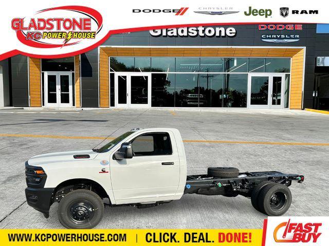 2026 RAM Ram 3500 Chassis Cab RAM 3500 TRADESMAN CHASSIS REGULAR CAB 4X4 84 CA 2026 RAM Ram 3500 Chassis Cab RAM 3500 TRADESMAN CHASSIS REGULAR CAB 4X4 84 CA