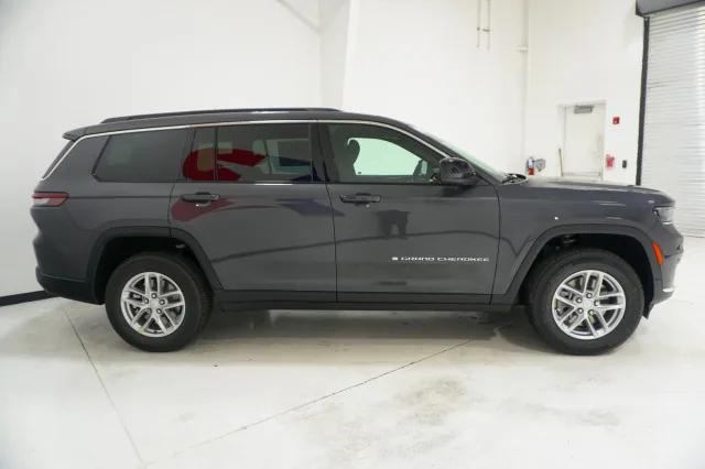 2025 Jeep Grand Cherokee Laredo X 4x4