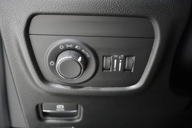 2025 Jeep Grand Cherokee Laredo X 4x4