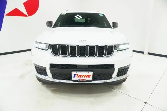 2025 Jeep Grand Cherokee Laredo X 4x4