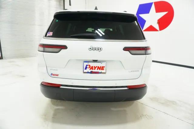 2025 Jeep Grand Cherokee Laredo X 4x4