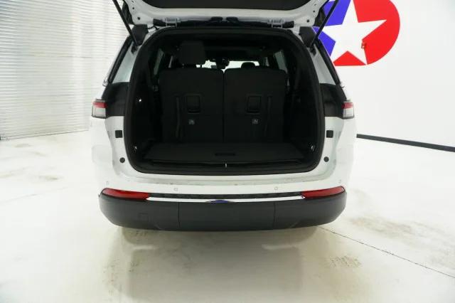 2025 Jeep Grand Cherokee Laredo X 4x4