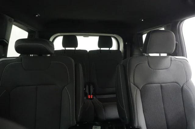 2025 Jeep Grand Cherokee Laredo X 4x4