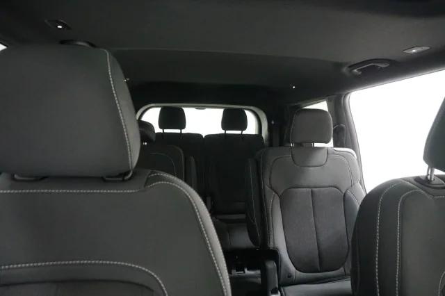 2025 Jeep Grand Cherokee Laredo X 4x4