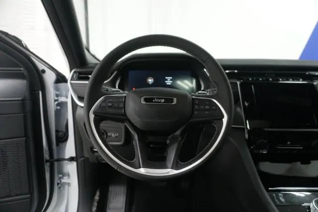 2025 Jeep Grand Cherokee Laredo X 4x4