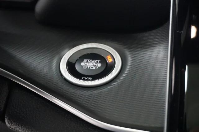 2025 Jeep Grand Cherokee Laredo X 4x4