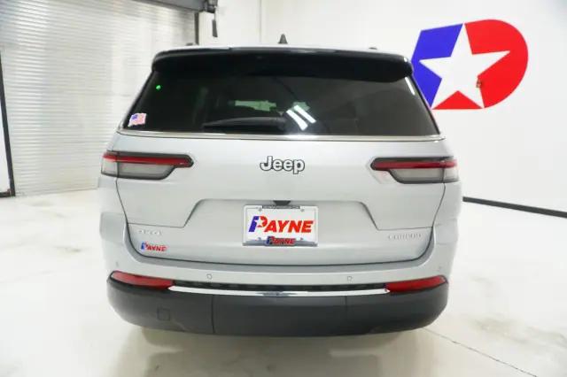 2025 Jeep Grand Cherokee Laredo X 4x4
