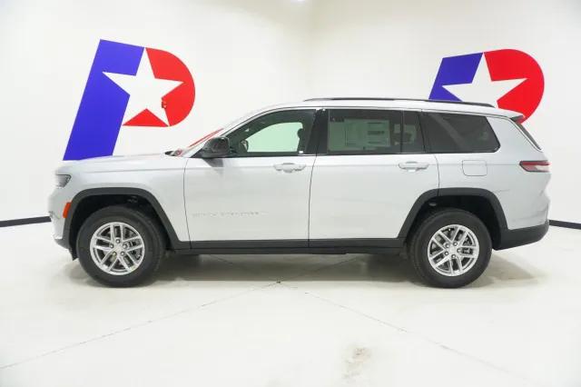 2025 Jeep Grand Cherokee Laredo X 4x4