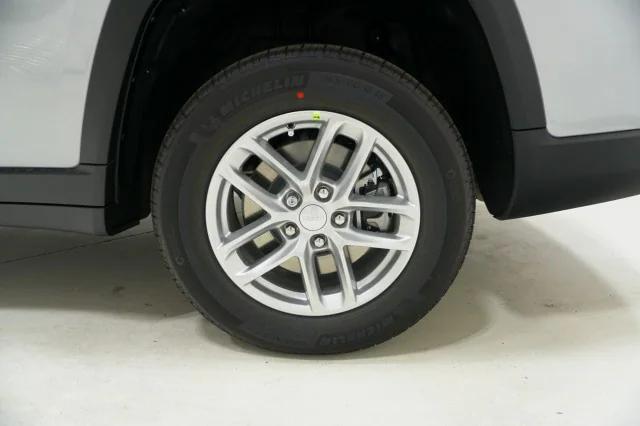 2025 Jeep Grand Cherokee Laredo X 4x4