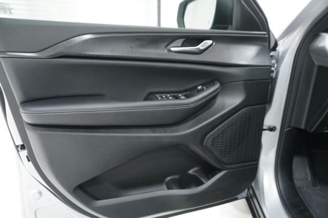 2025 Jeep Grand Cherokee Laredo X 4x4