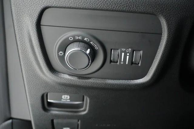 2025 Jeep Grand Cherokee Laredo X 4x4