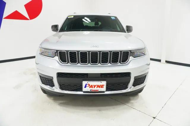 2025 Jeep Grand Cherokee Laredo X 4x4