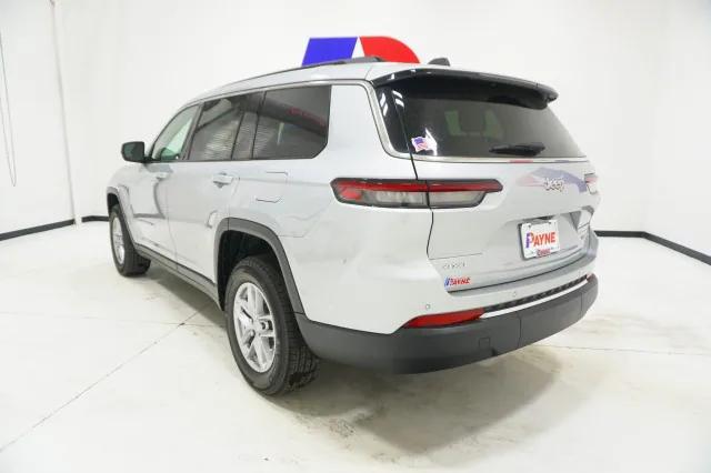 2025 Jeep Grand Cherokee Laredo X 4x4
