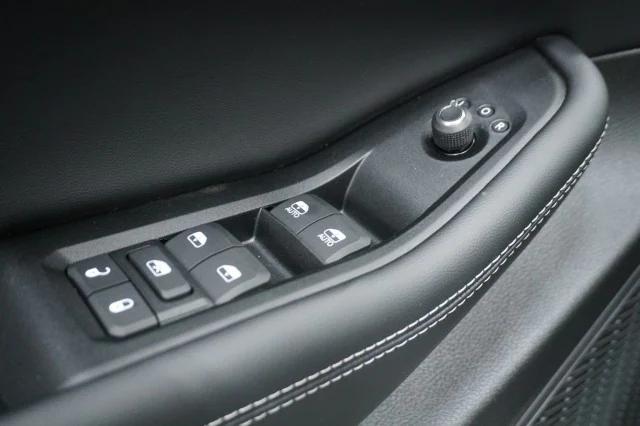 2025 Jeep Grand Cherokee Laredo X 4x4