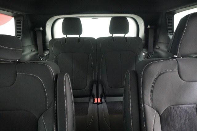 2025 Jeep Grand Cherokee Laredo X 4x4