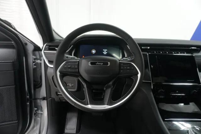 2025 Jeep Grand Cherokee Laredo X 4x4