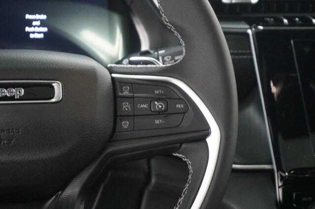 2025 Jeep Grand Cherokee Laredo X 4x4