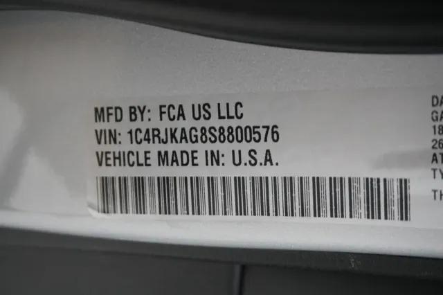 2025 Jeep Grand Cherokee Laredo X 4x4