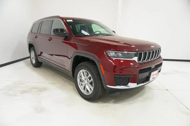 2025 Jeep Grand Cherokee GRAND CHEROKEE L LAREDO X 4X4