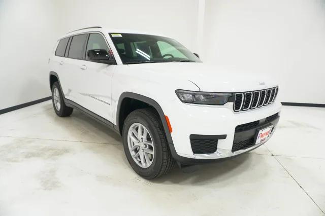 2025 Jeep Grand Cherokee GRAND CHEROKEE L LAREDO X 4X4