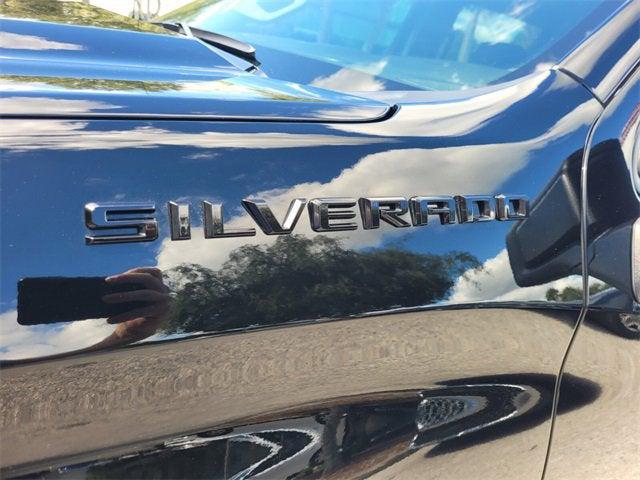 2023 Chevrolet Silverado 1500 2WD Crew Cab Short Bed Custom
