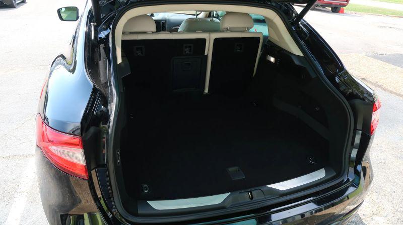 2017 Maserati Levante Base