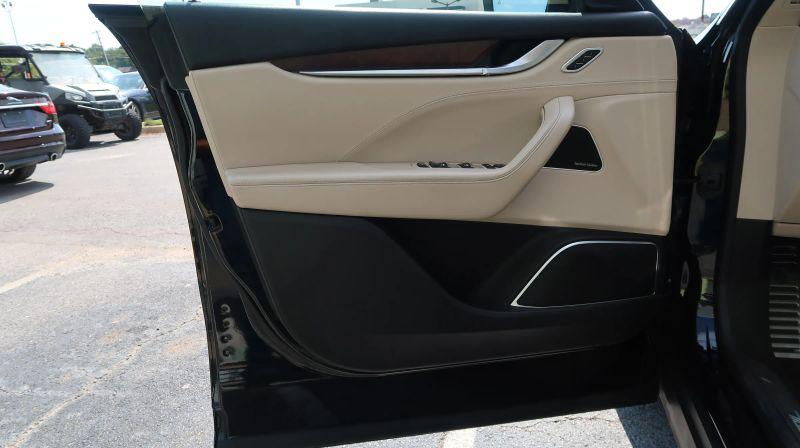2017 Maserati Levante Base