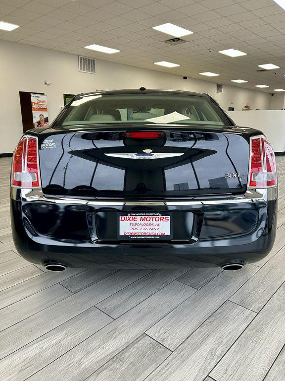2014 Chrysler 300 Unknown