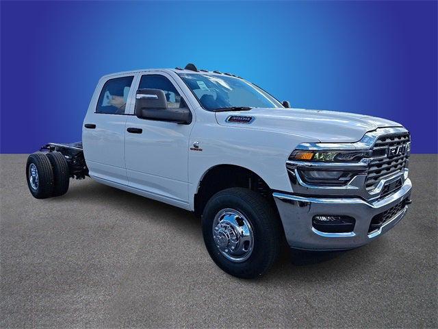2026 RAM Ram 3500 Chassis Cab RAM 3500 TRADESMAN CREW CAB CHASSIS 4X4 60 CA 2026 RAM Ram 3500 Chassis Cab RAM 3500 TRADESMAN CREW CAB CHASSIS 4X4 60 CA