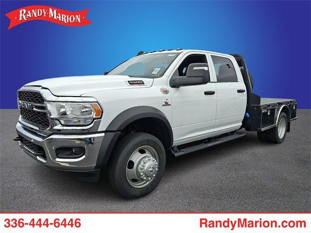 2024 RAM Ram 5500 Chassis Cab RAM 5500 TRADESMAN CHASSIS CREW CAB 4X4 60 CA 2024 RAM Ram 5500 Chassis Cab RAM 5500 TRADESMAN CHASSIS CREW CAB 4X4 60 CA