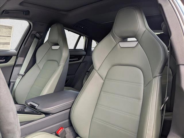 2026 Porsche Panamera 4