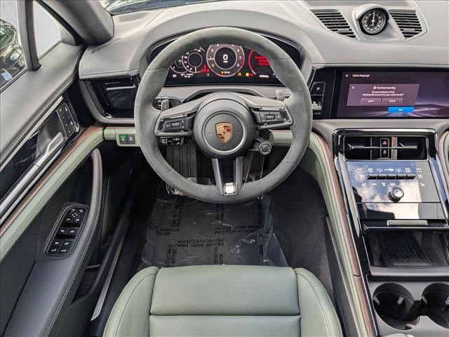2026 Porsche Panamera 4