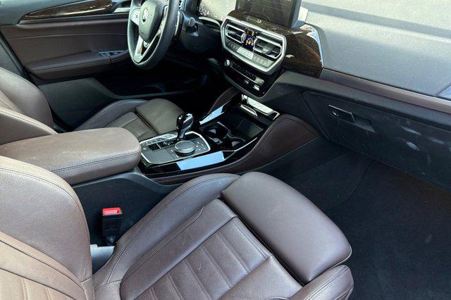 2023 BMW X4 xDrive30i