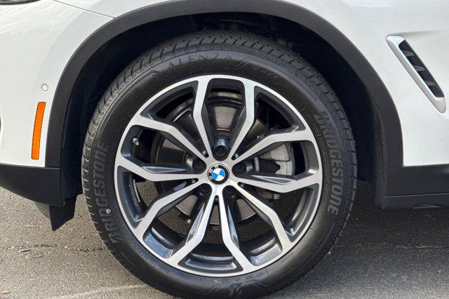 2023 BMW X4 xDrive30i