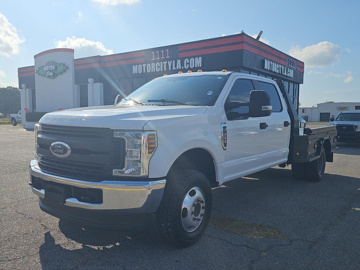 2019 Ford F-350 Super Duty Chassis Cab XL's photo