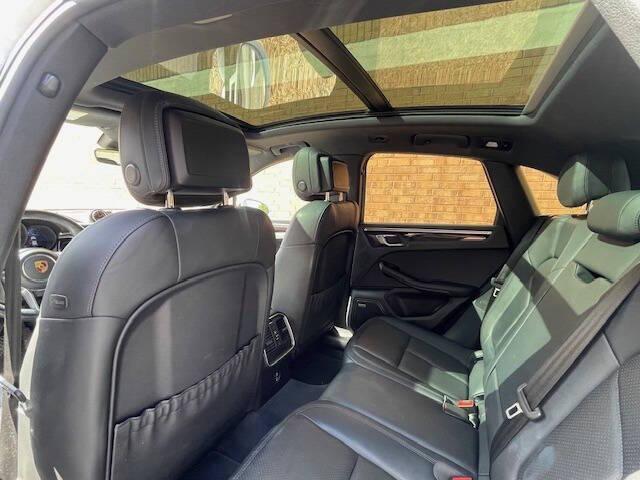2021 Porsche Macan Base AWD 4dr SUV