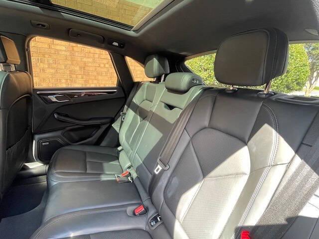 2021 Porsche Macan Base AWD 4dr SUV