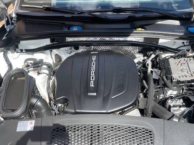 2021 Porsche Macan Base AWD 4dr SUV
